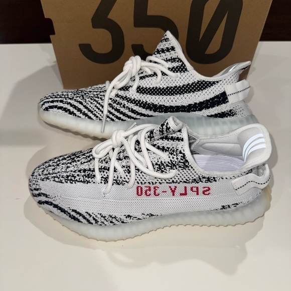 New adidas Yeezys 350 v2 boost zebra black white mens size 8.5 shoes - Picture 3 of 4